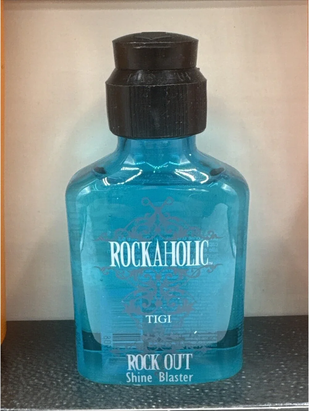 Rockaholic Tigi 3pc Set: Shine Blaster, Shampoo,  Limited Ed Mini Straightener